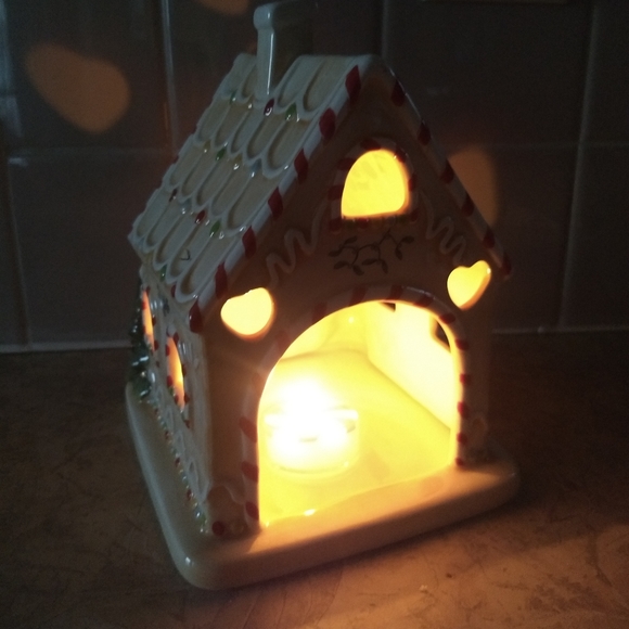Spode Accessories Spode Christmas Gingerbread House Tealight Candle